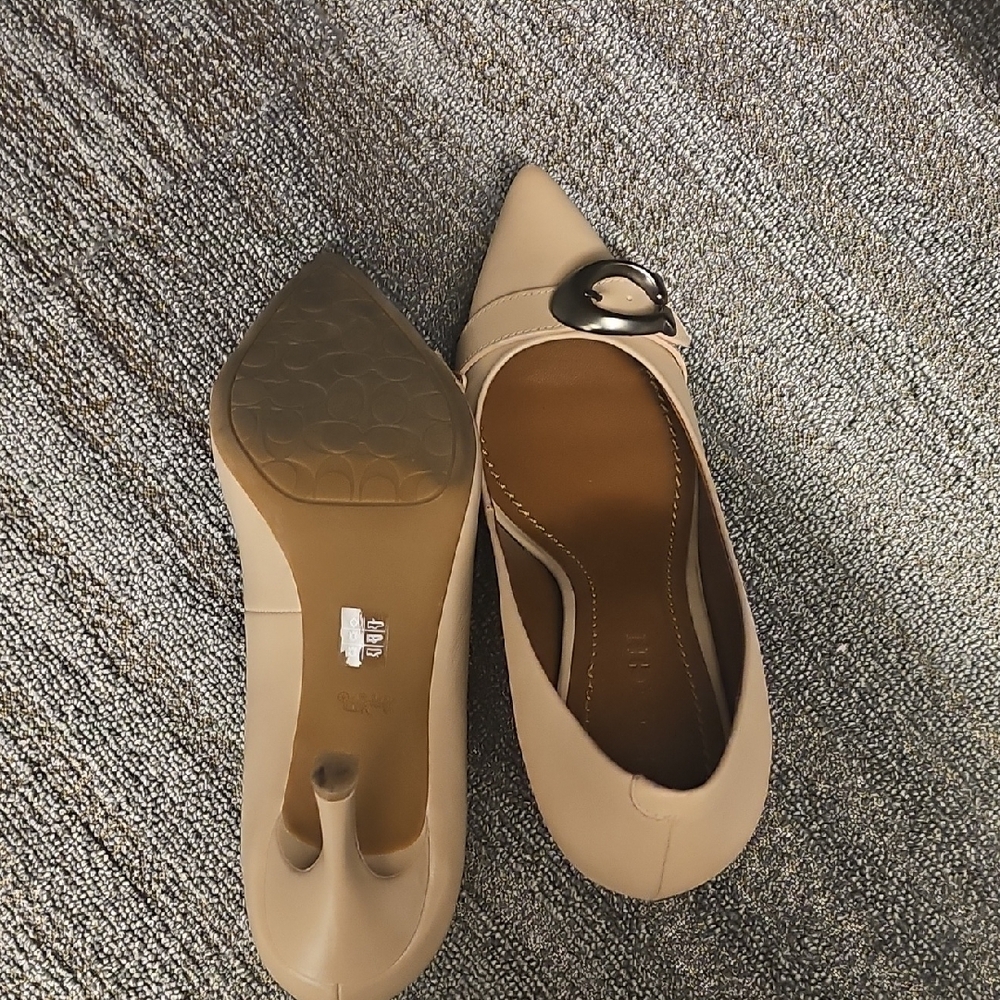 Coach Pumps - Elegant Beige Women's Heels - Picture 3 of 3